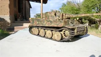 Andy's Hobby Headquarters 1/16 Tiger I (AHHQ-003)