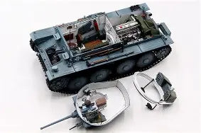 HobbyBoss 1/16 Pzkpfw 38(t) Ausf.E/F With full interior details (82603)