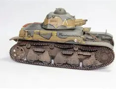 HobbyBoss 1/35 French R35 Light Infantry Tank (83806)