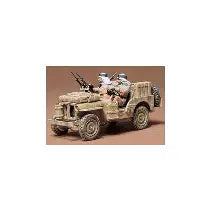 Tamiya 1/35  British Special Air Service Jeep With crew of 2 (35033)