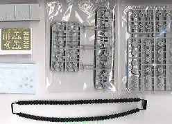 HobbyBoss 1/48 U.S. M4 Tank Mid- Production (84802)