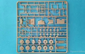 IBG 1/72 Diamond T 972 Dumptruck - Softcab (72087)