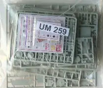 UM 1/72 Tank Carrier Car with Pz.Kpfw. 38(t) (259)