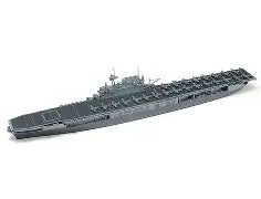 Tamiya 1/700 U.S. Aircraft Carrier Yorktown Water Line Series (31712)