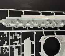 ICM 1/35  Leopard 2A6 of the Armed Forces of Ukraine with crew  (35013)