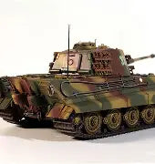 ICM 1/35 Pz.Kpfw. VI Ausf. B King Tiger (late production) with full interior and separate track links (35364)