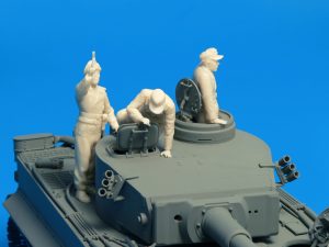 MiniArt 1/35 German Tank Crew France 1944 Special Edition (35252)