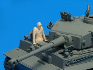 MiniArt 1/35 German Tank Crew France 1944 Special Edition (35252)