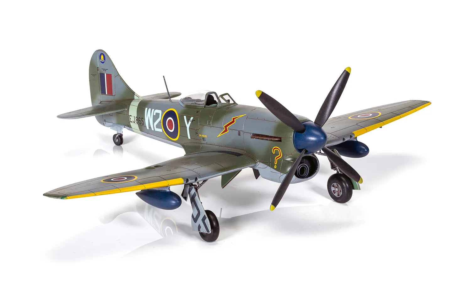 Airfix 1/72 Hawker Tempest Mk.V Post War (A02110)