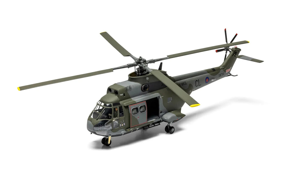 Airfix 1/72 Westland Puma HC.1 Vintage Classics (A03021V)