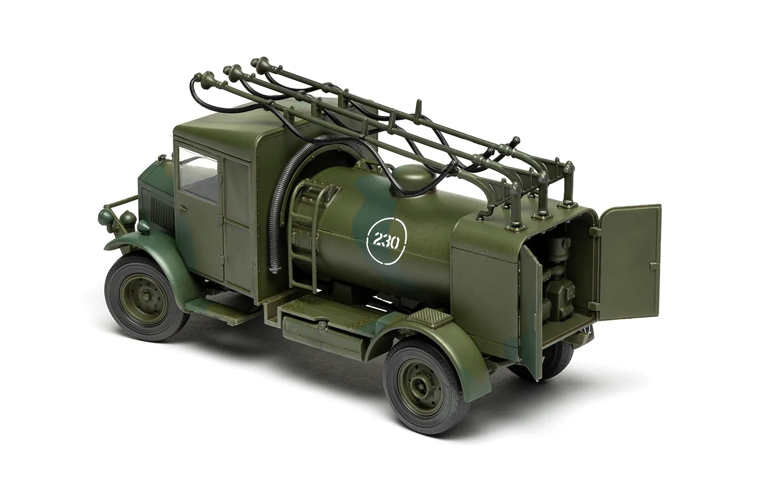 Airfix 1/48 Albion 3-Point Fueller (A03312)