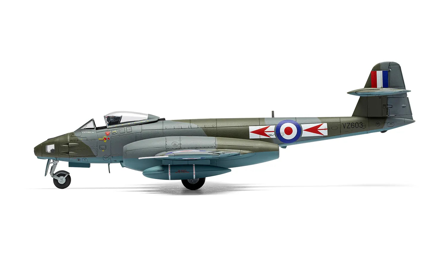 Airfix 1/72 Gloster Meteor F.8/FR.9 (A04067)