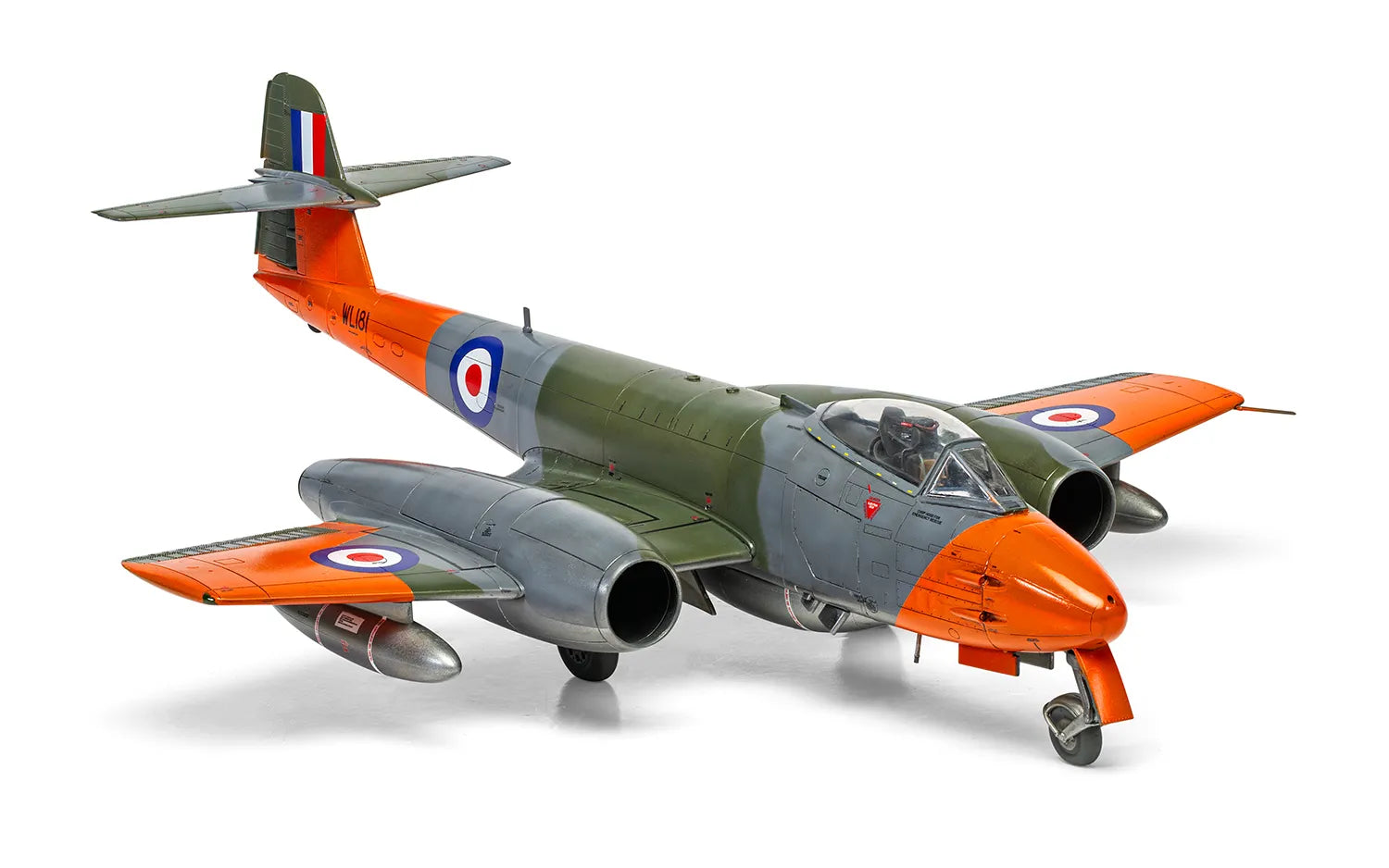 Airfix 1/48 Gloster Meteor F.8 (A09182A)