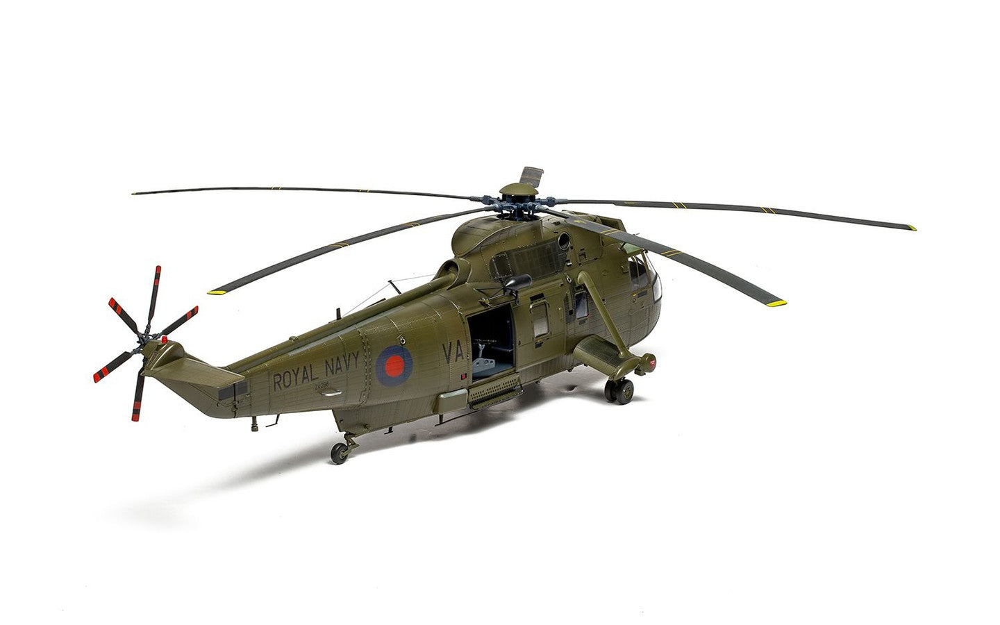 Airfix 1/48 Westland Sea King HC.4 (A11008)
