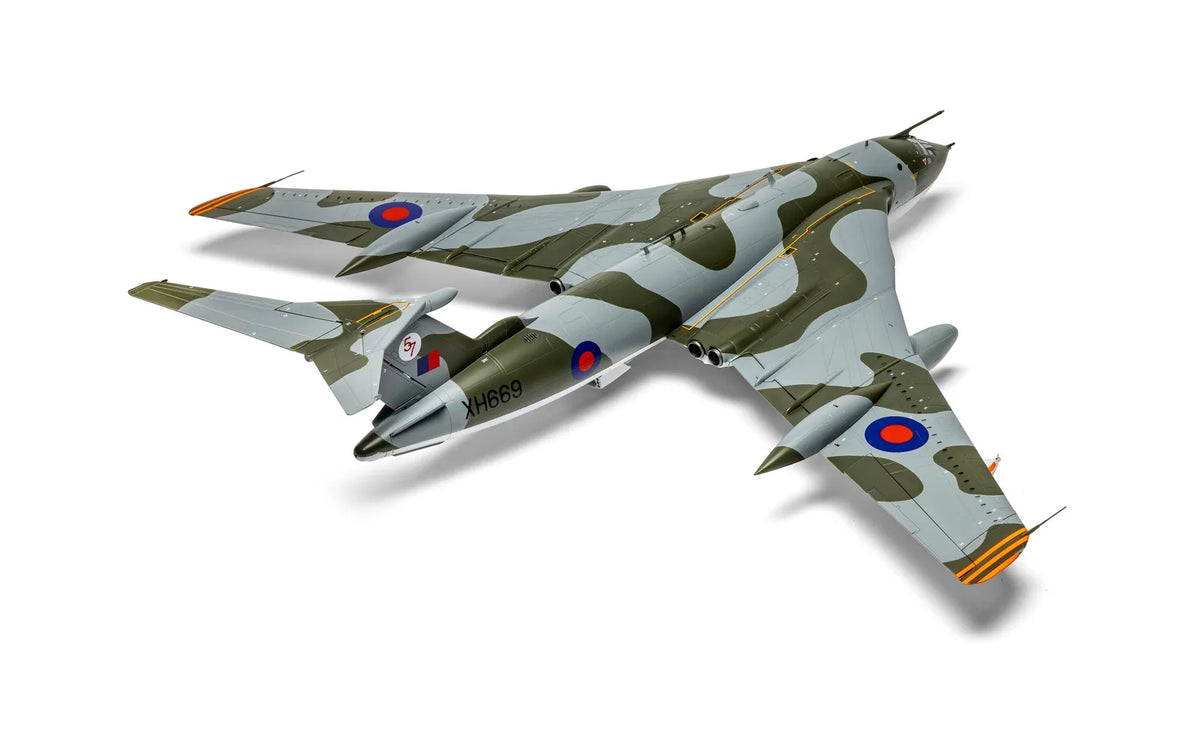 Airfix 1/72 Handley Page Victor K.2/SR.2 (A12009) — New — image 3 of 5