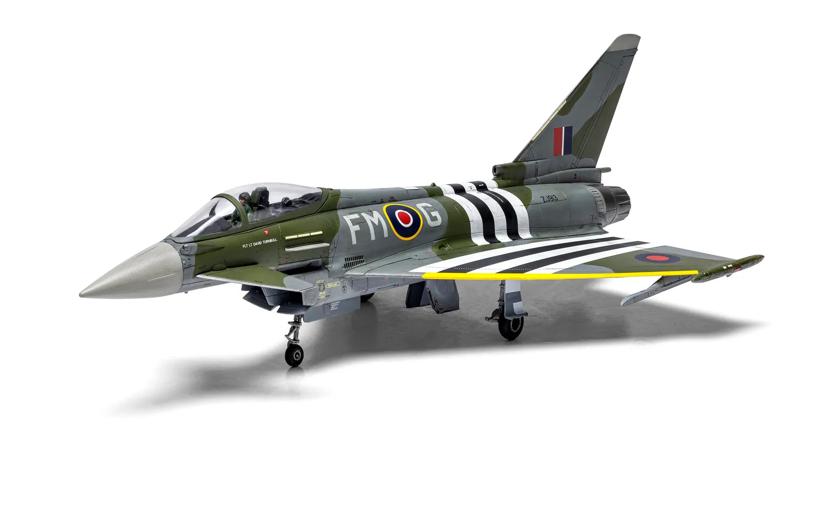 Airfix 1/72 Eurofighter Typhoon FGR.4 "Moggy" & Hawker Typhoon Mk.IB (A40001)