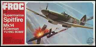 Frog 1/72 Supermarine Spitfire Mk 14 & German 'Flying Bomb' (F194)