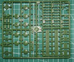 UM 1/72 SU-122 III SP Artillery (392)