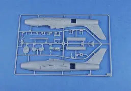 Hobbyboss 1/48  F-84F Thunderstreak (81726)