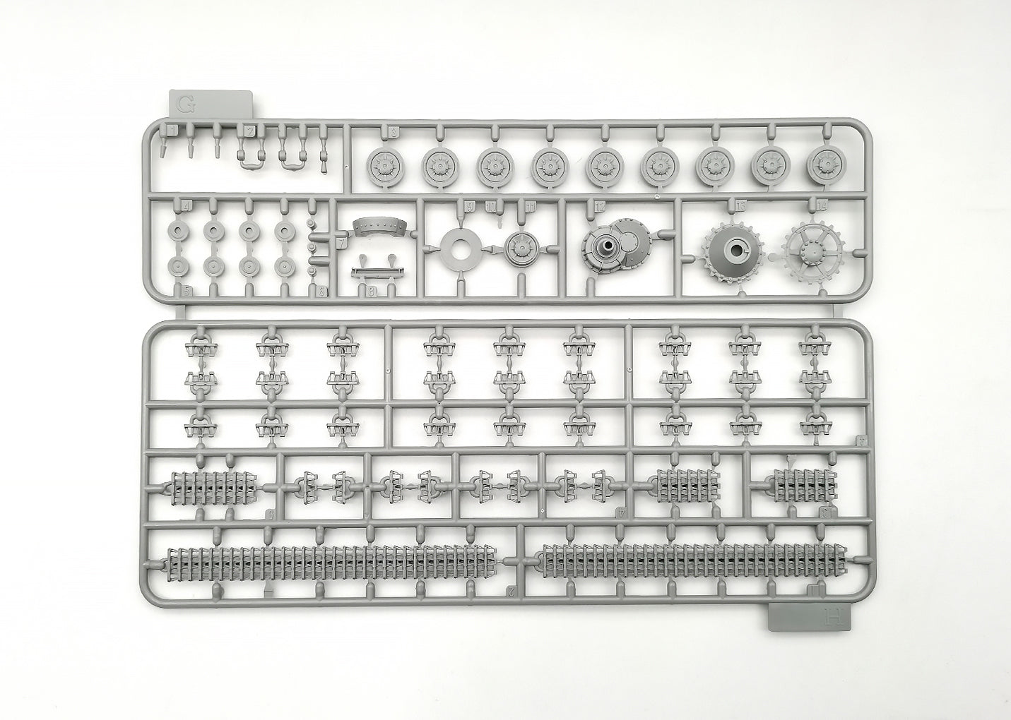 Amusing Hobby 1/35 Pz.Kpfw.IV Ausf.H Krupp-Entwurf W1466 WWII (35A037)