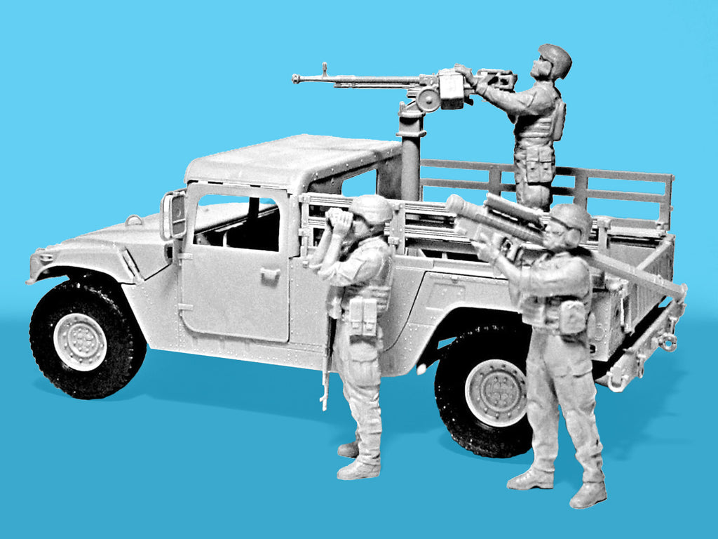 ICM 1/35 Ukrainian Drone Hunters Humvee M1097A2 with DShKM machine gun, gunner, observer and MANPADS operator (DS3531)