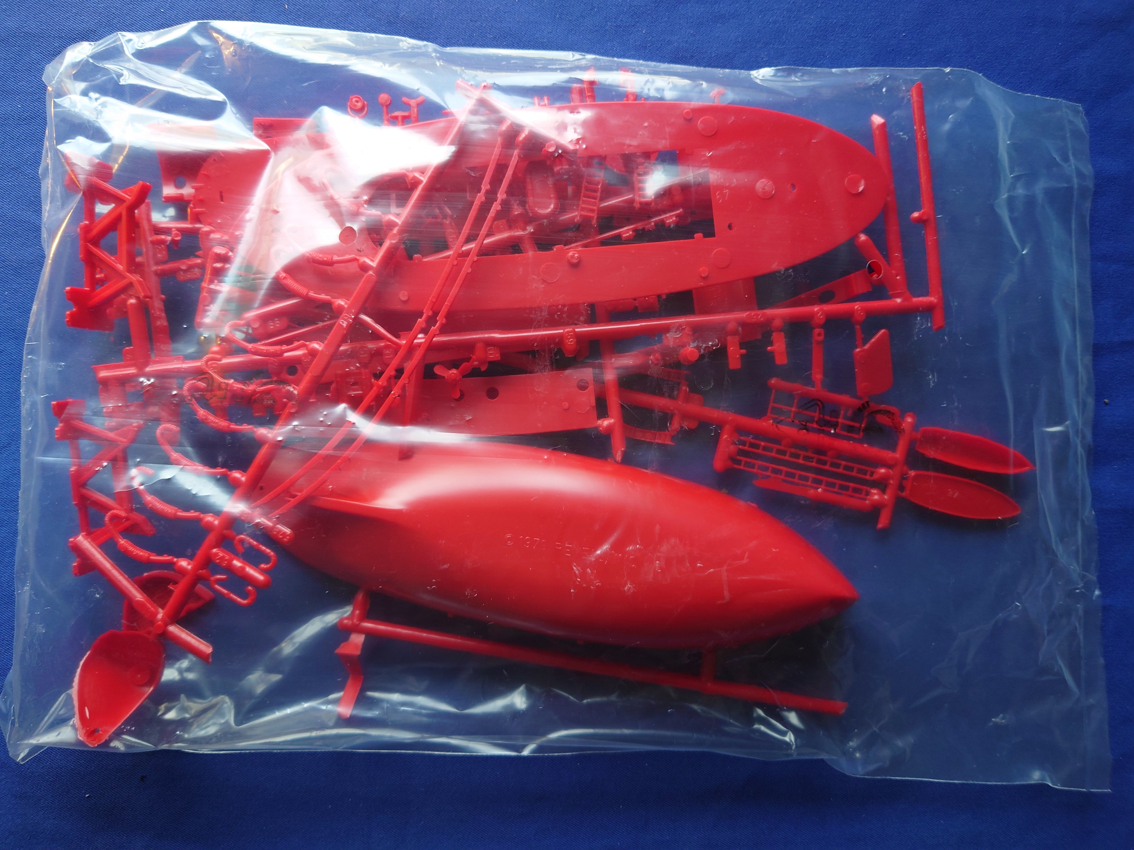 Revell 1/108 Harbour Tug Boat (05207)