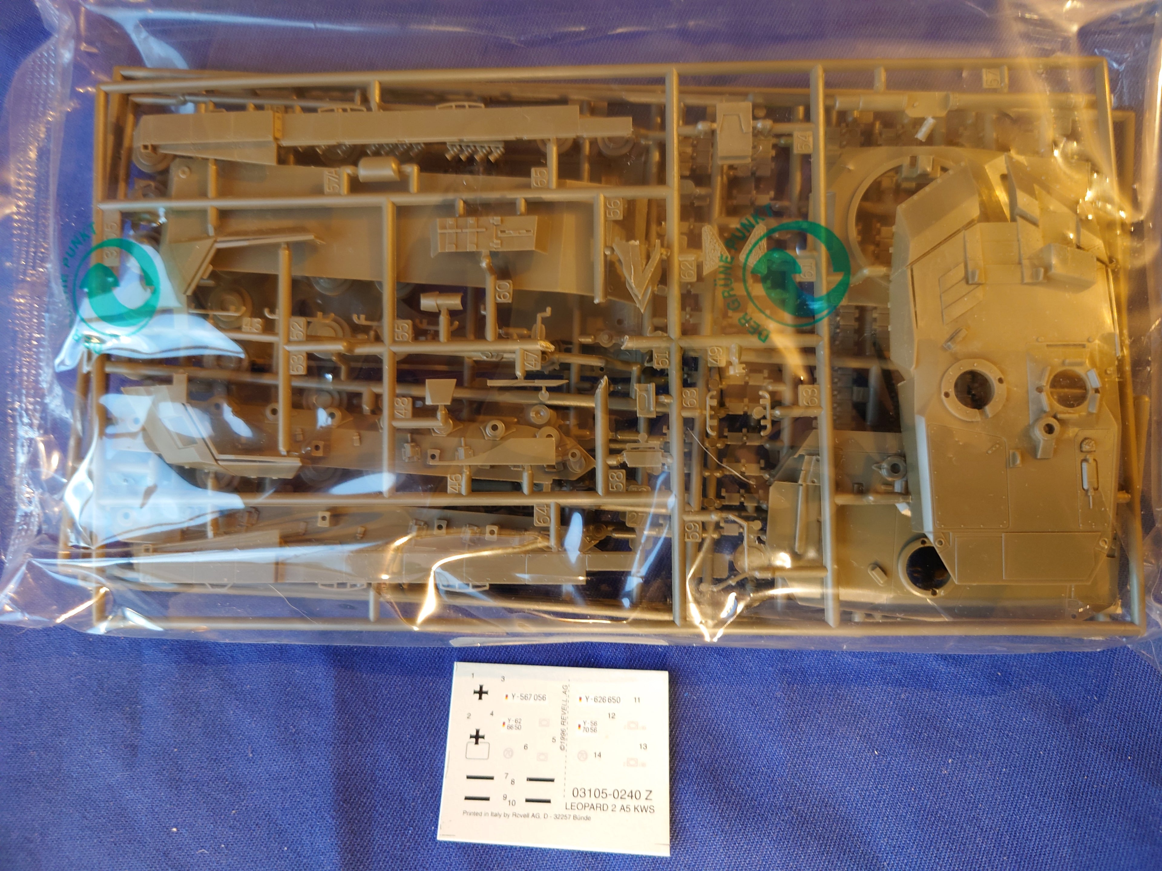 Revell 1/72 Leopard 2 A5 KWS (03105)