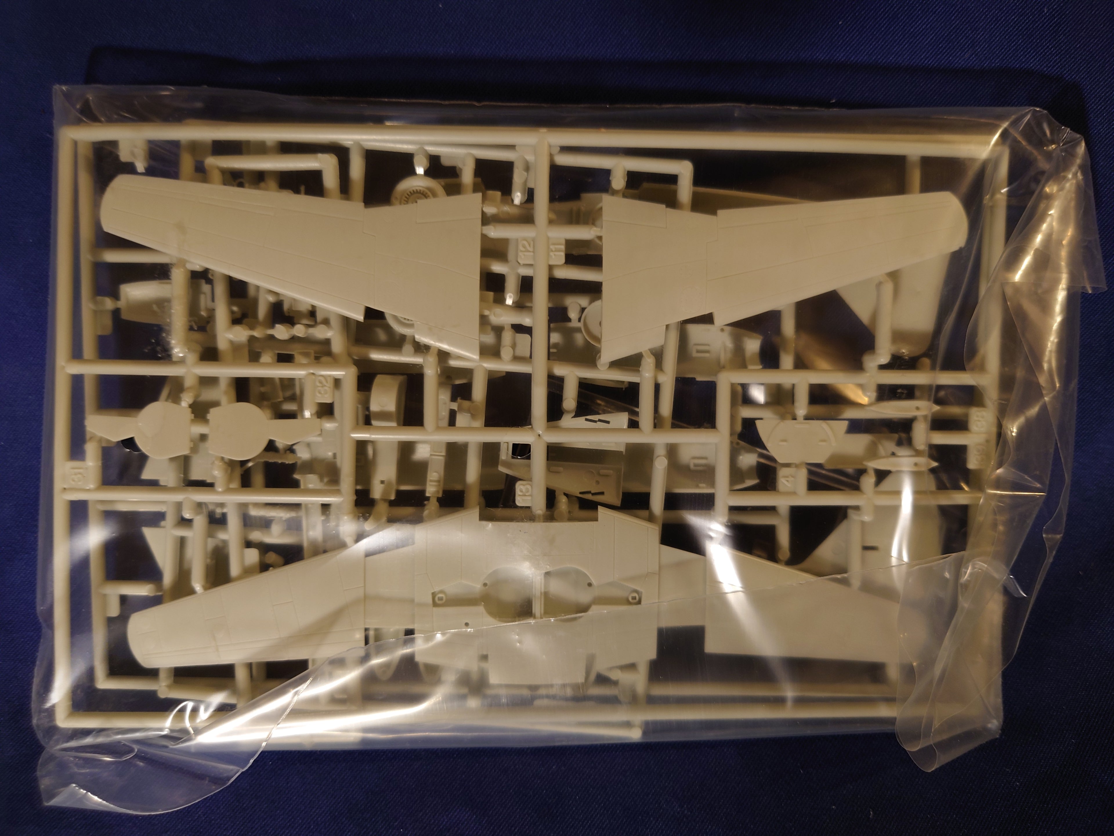 Revell 1/72 Messerschmitt Me 262 A-1a (04166)