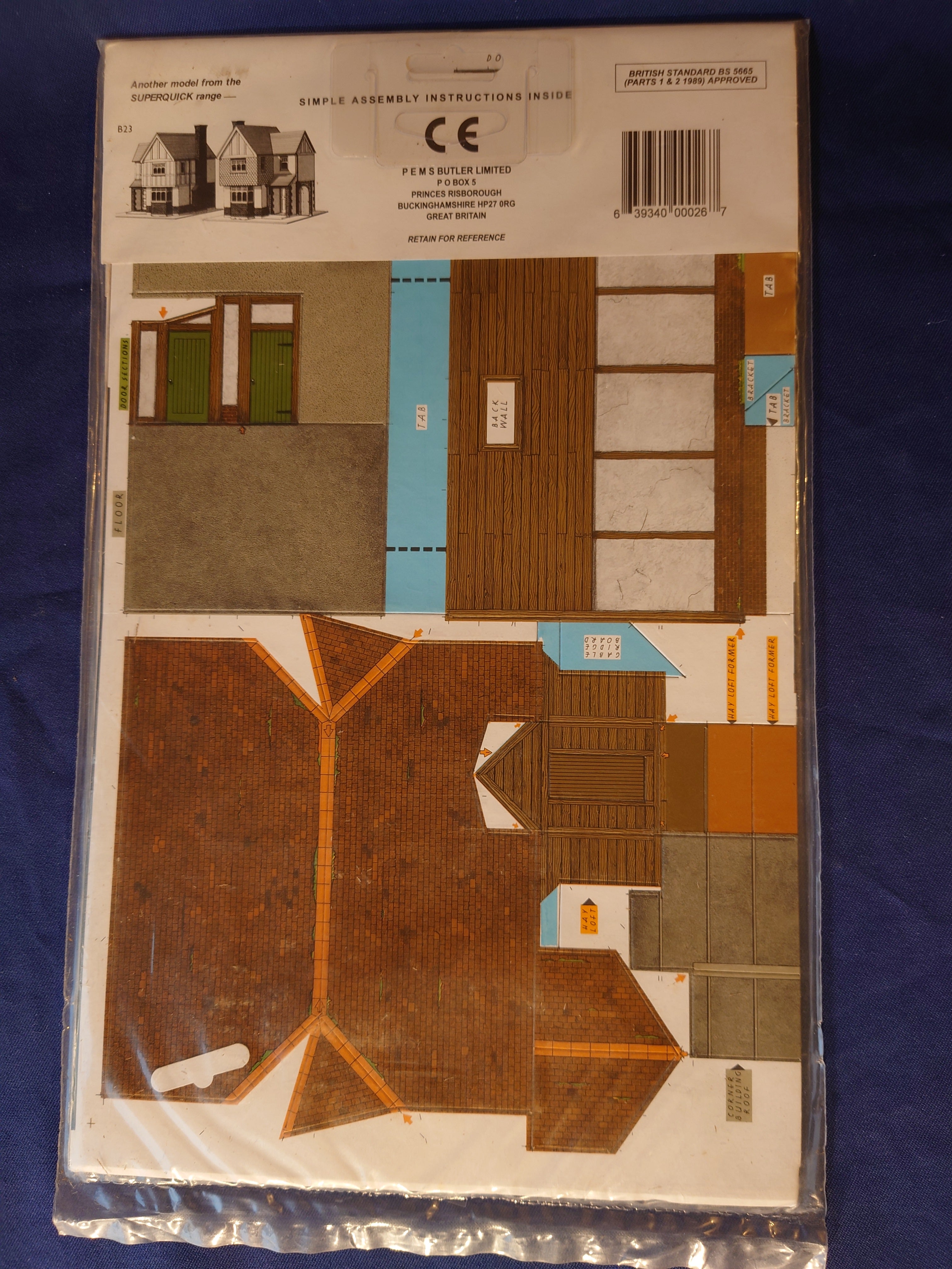SuperQuick OO HO Series B "Greystones" Farm Hay Loft & Barn (26)
