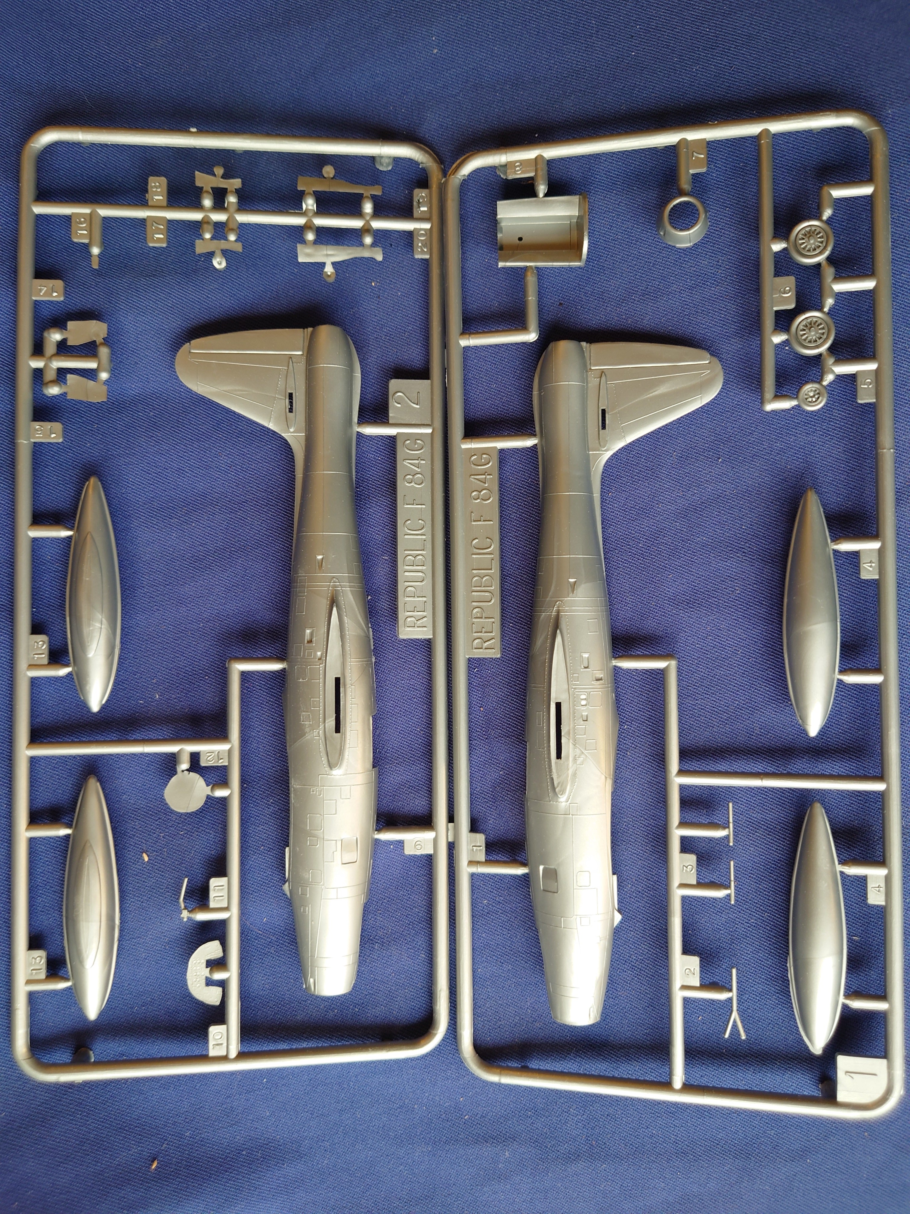 Heller 1/72 Republic F-84 G Thunderjet (80278)