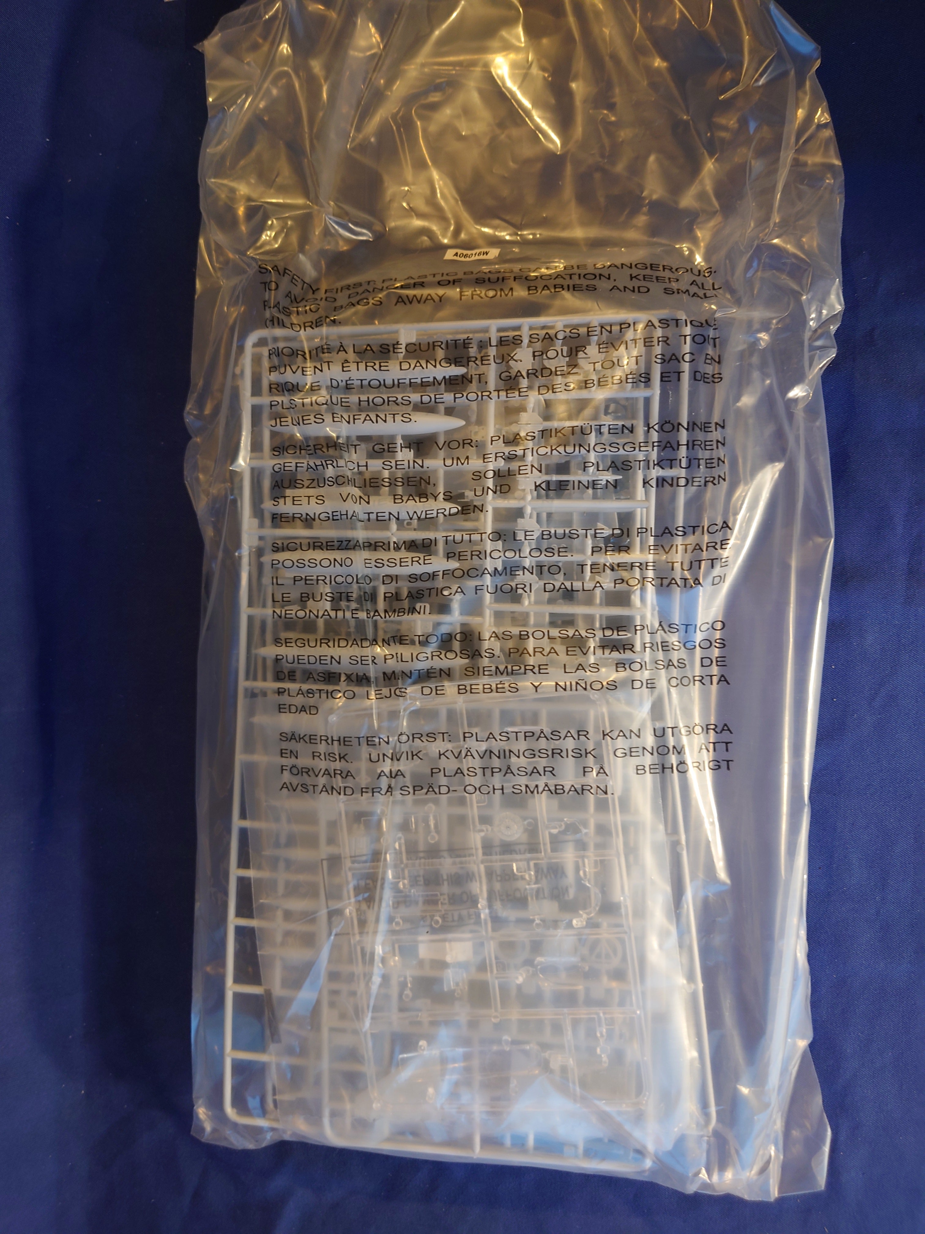 Airfix 1/72 McDonnell Douglas Phantom FG.1 (A06016)