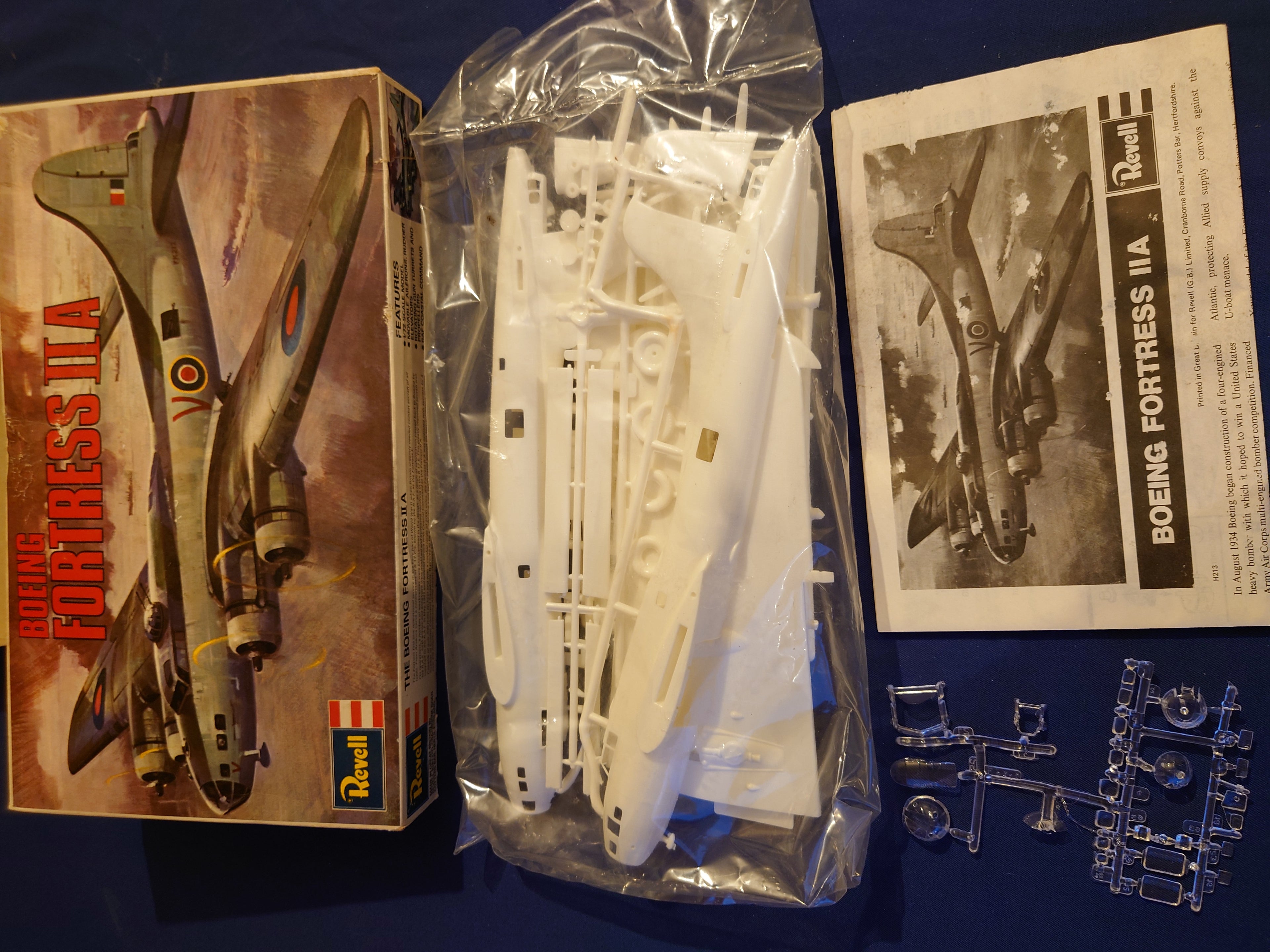 Revell 1/72 Boeing Fortress IIA (H-213)