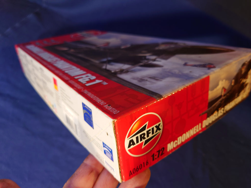 Airfix 1/72 McDonnell Douglas Phantom FG.1 (A06016)