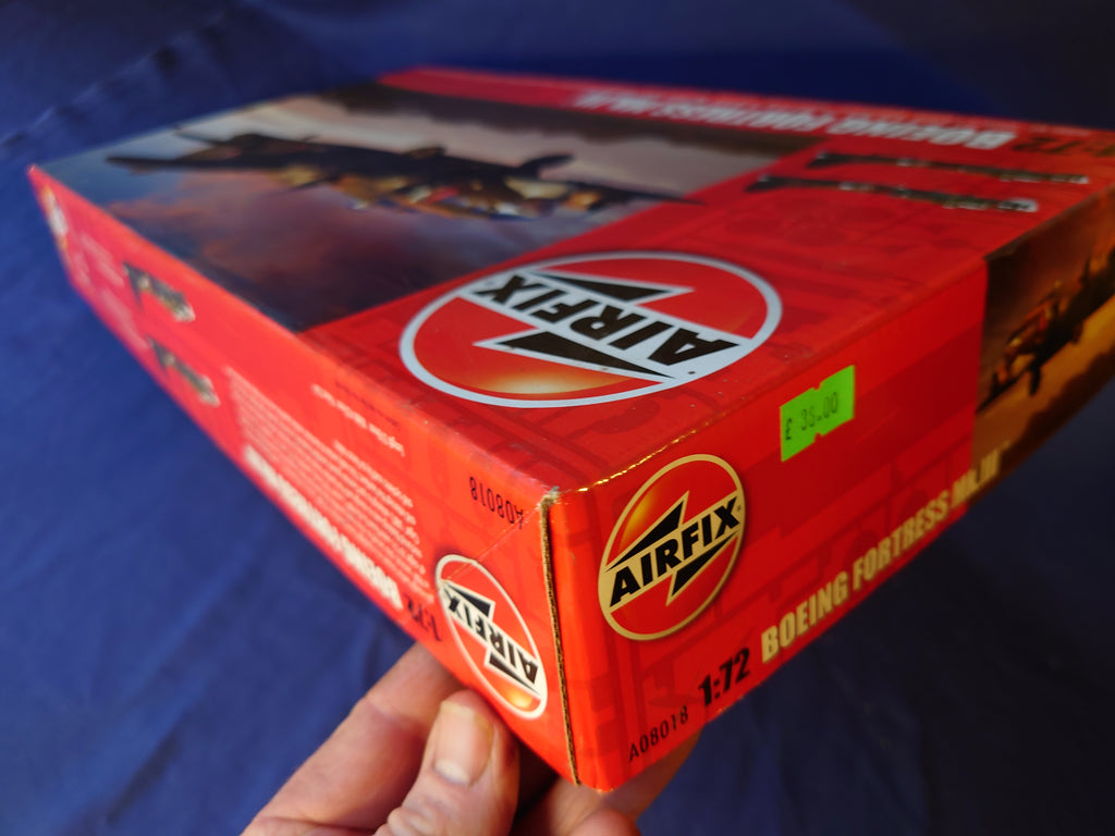 Airfix 1/72 Boeing Fortress Mk.III (A08018)
