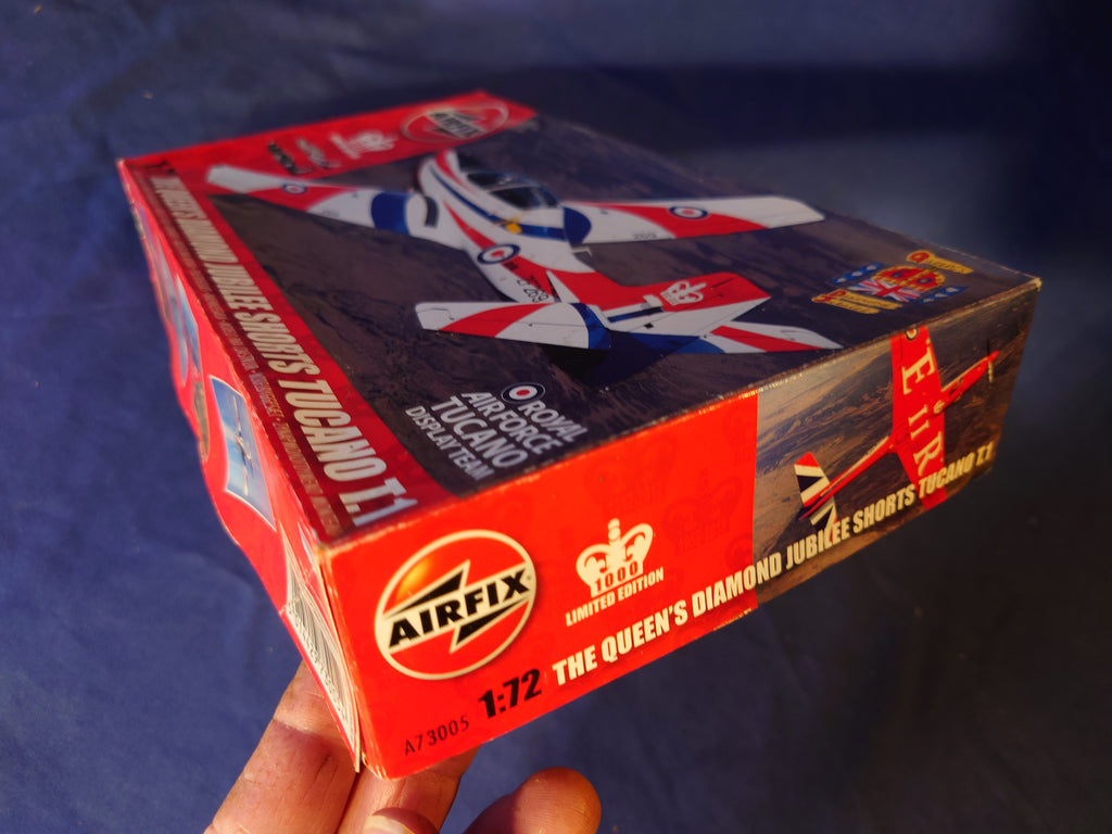 Airfix 1/72 The Queen's Diamond Jubilee Shorts Tucano T.1 Limited Edition 1000 (A73005)