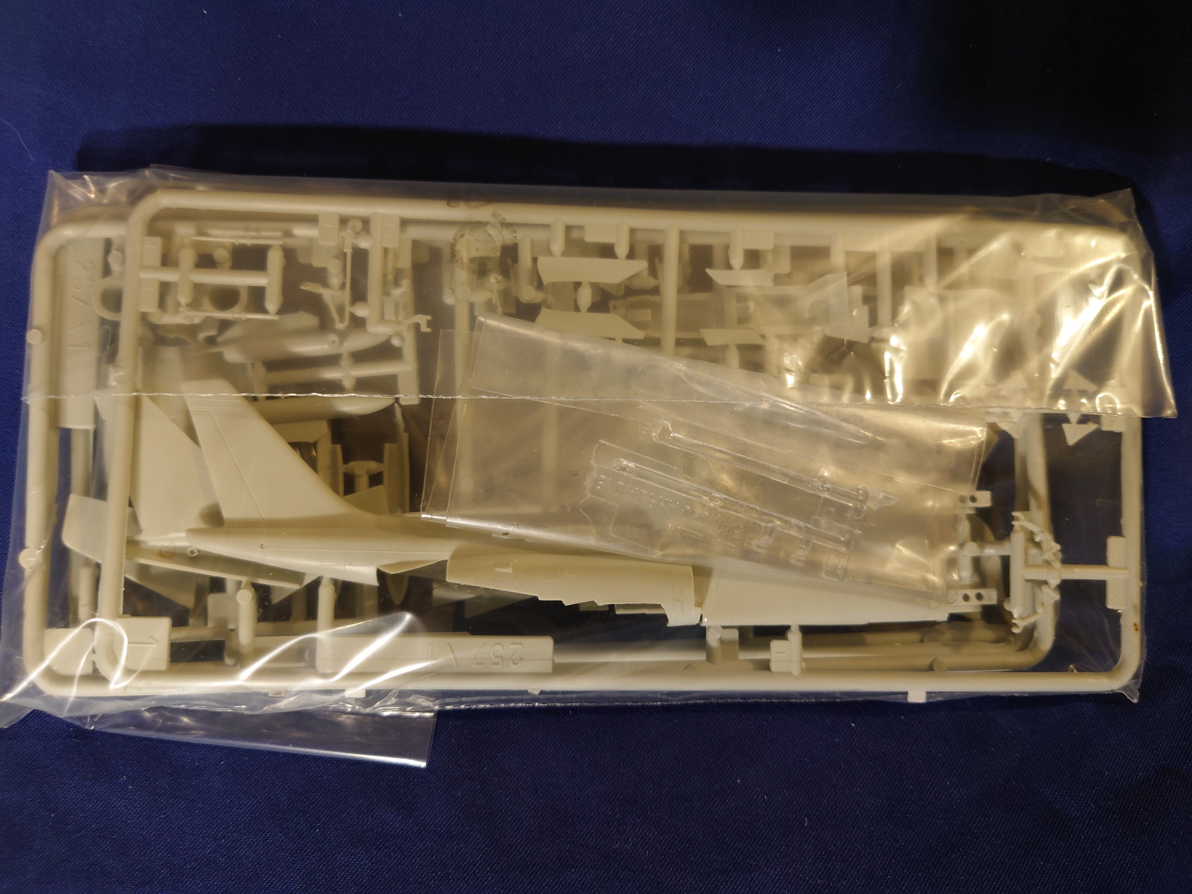 Revell 1/72 Dassault-Dornier Alpha Jet E (03995)