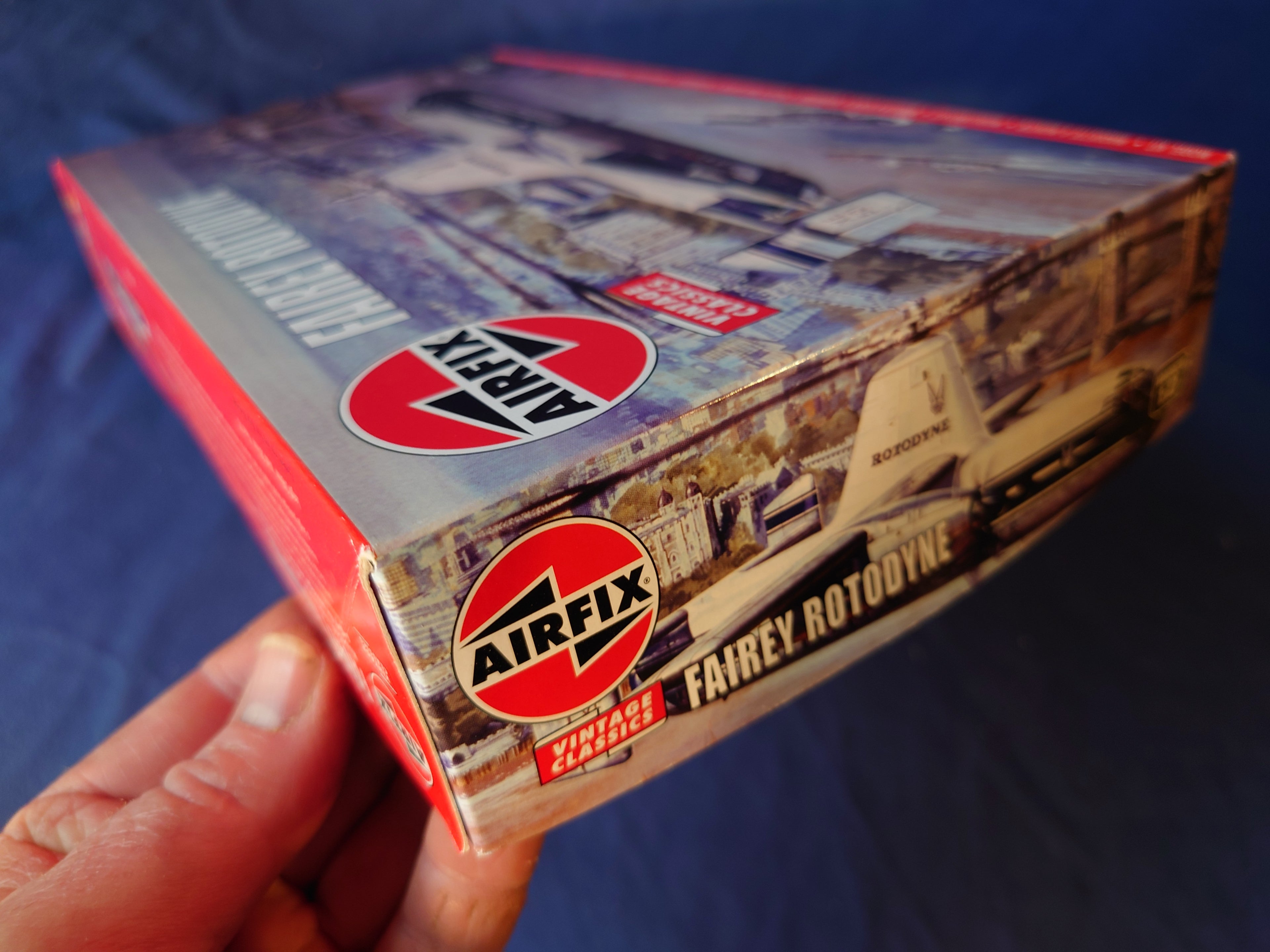 Airfix 1/72 Fairey Rotodyne (A04002V)