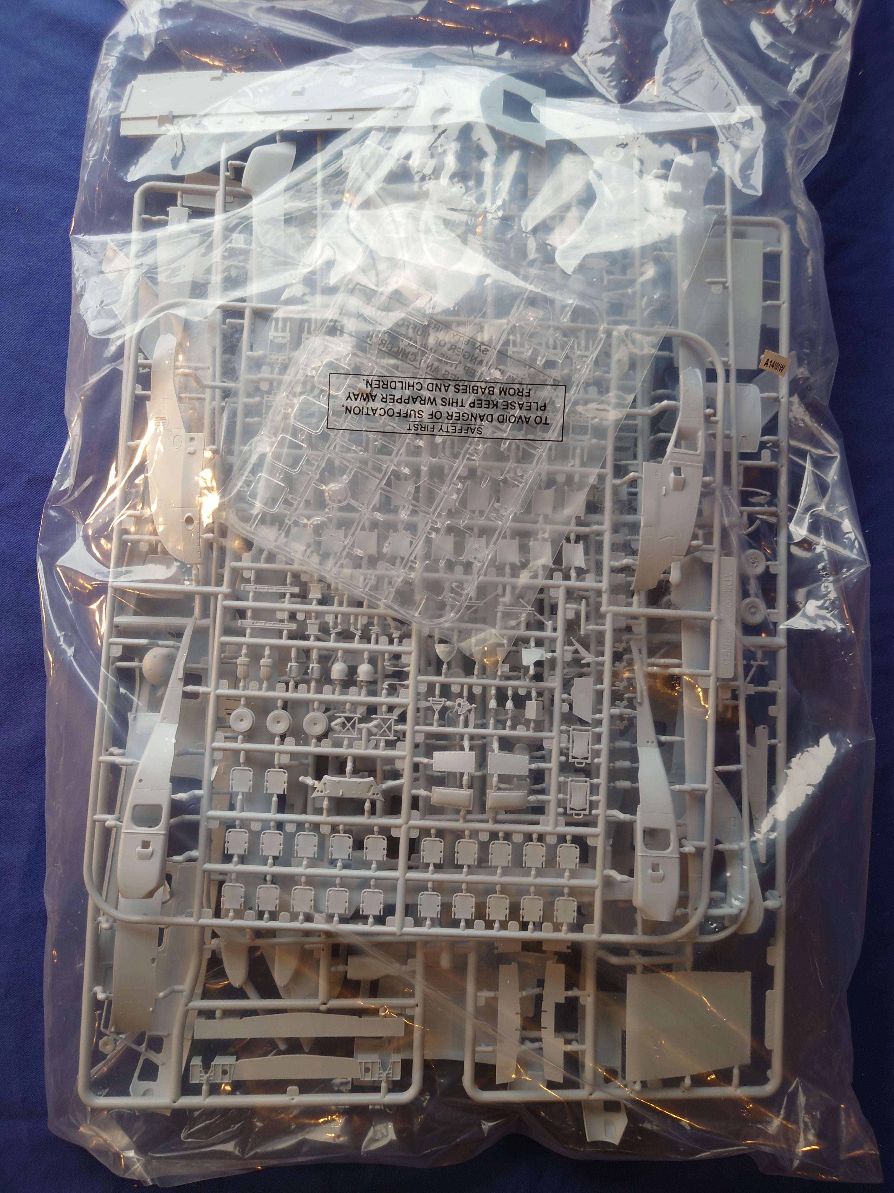 Airfix 1/48 AgustaWestland Merlin HC3 Operation Herrick Afghanistan (A14101)