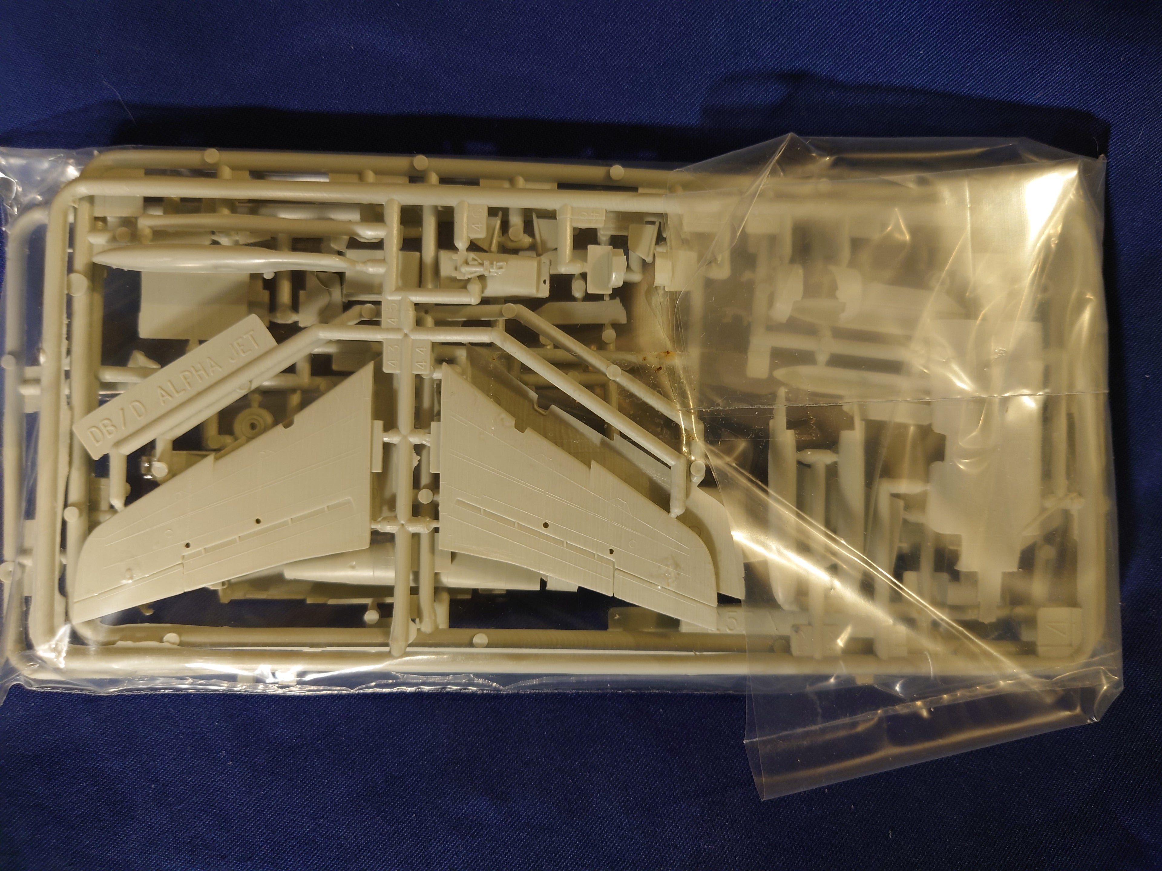 Revell 1/72 Dassault-Dornier Alpha Jet E (03995)