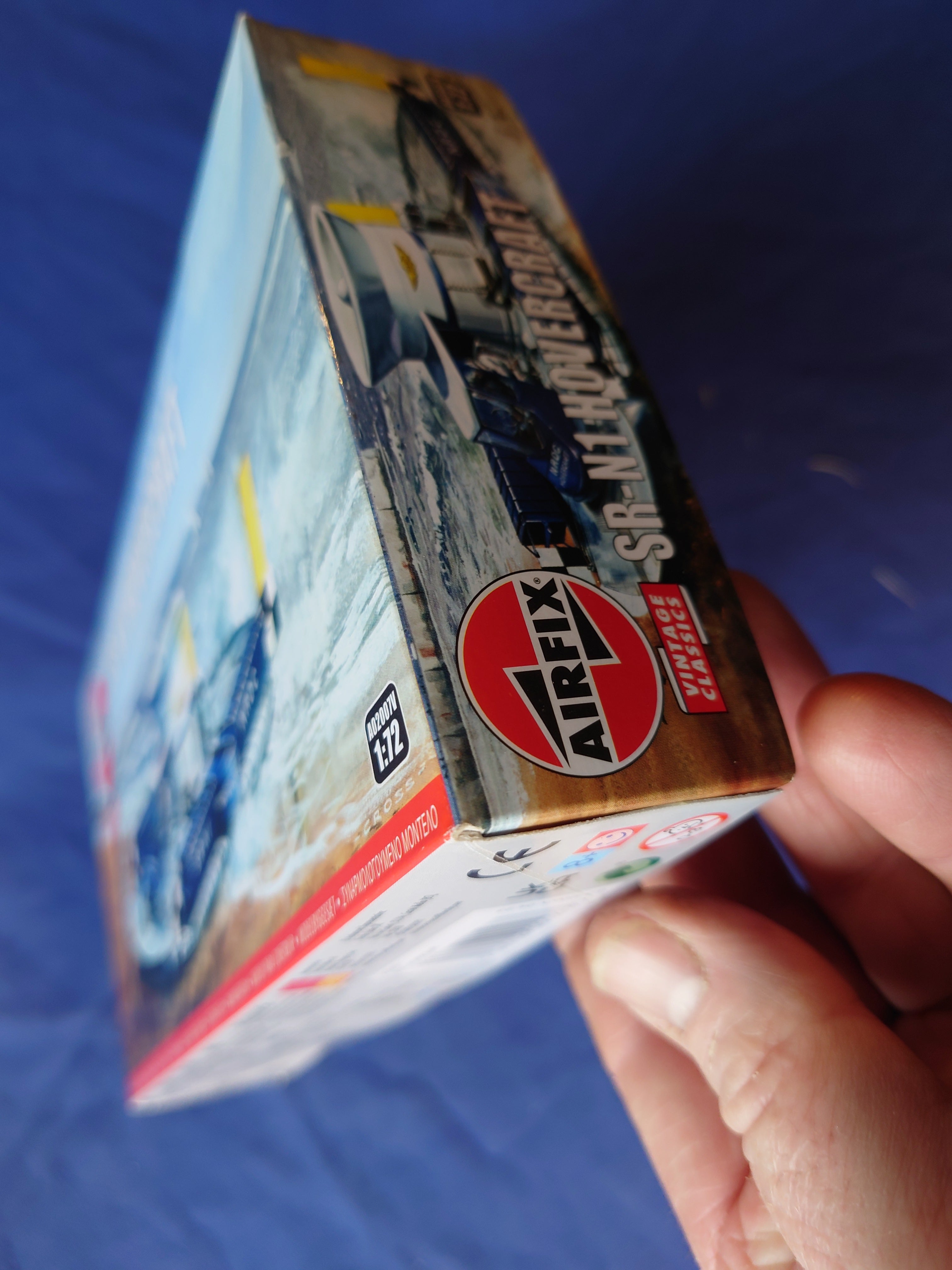 Airfix 1/72 SR-N1 Hovercraft Vintage Classics (A02007V)