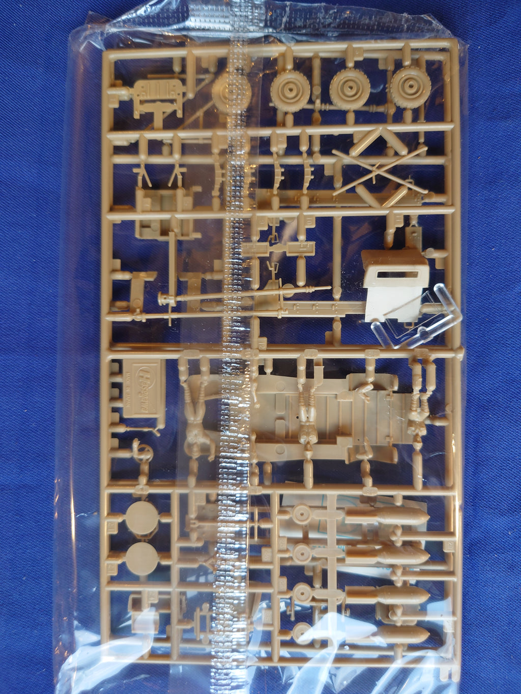 Hasegawa 1/72 Japanese Army Starter Truck Toyota GB (17)