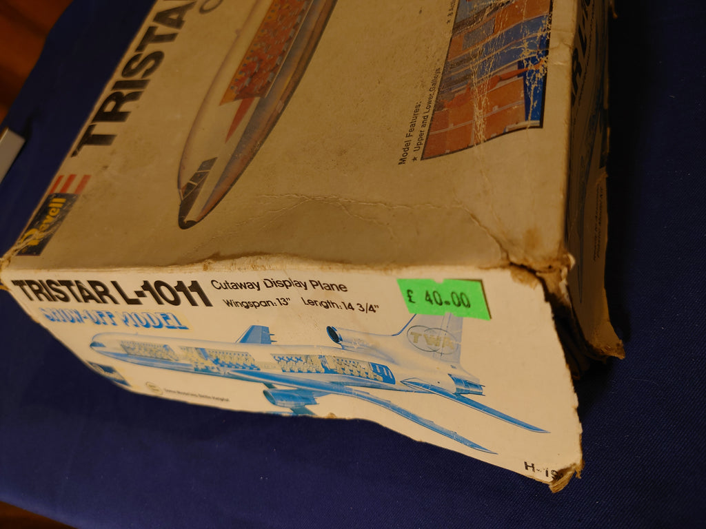 Revell 1/144 TriStar L-1011 Cutaway Display Plane (H-196)
