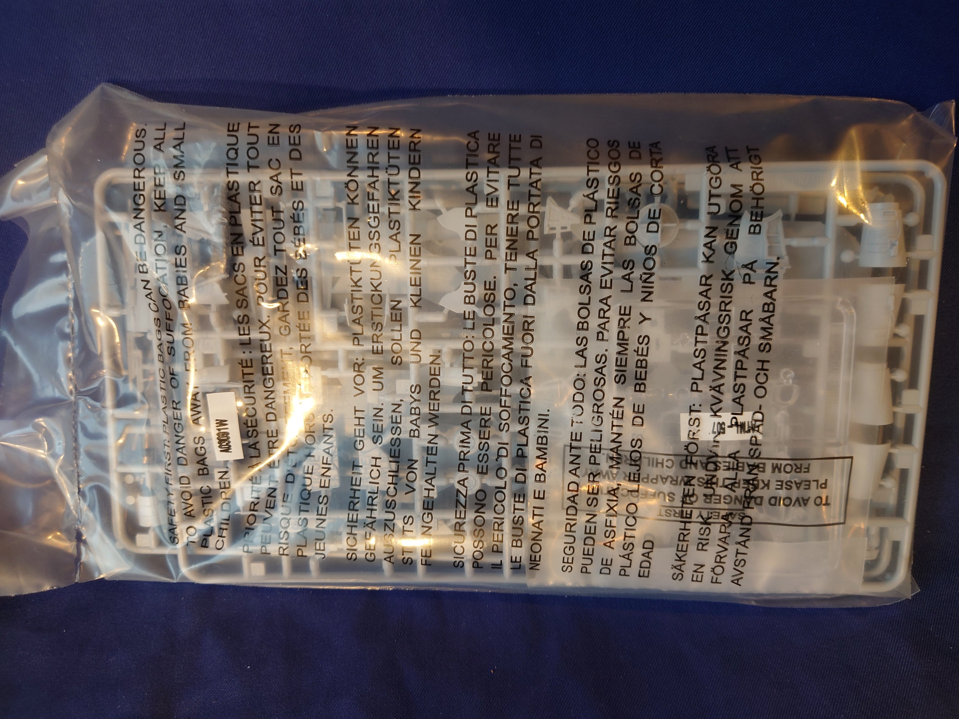 Airfix 1/72 Mikoyan-Gurevich MiG-17F 'Fresco' [Shenyang J-5] (A03091)