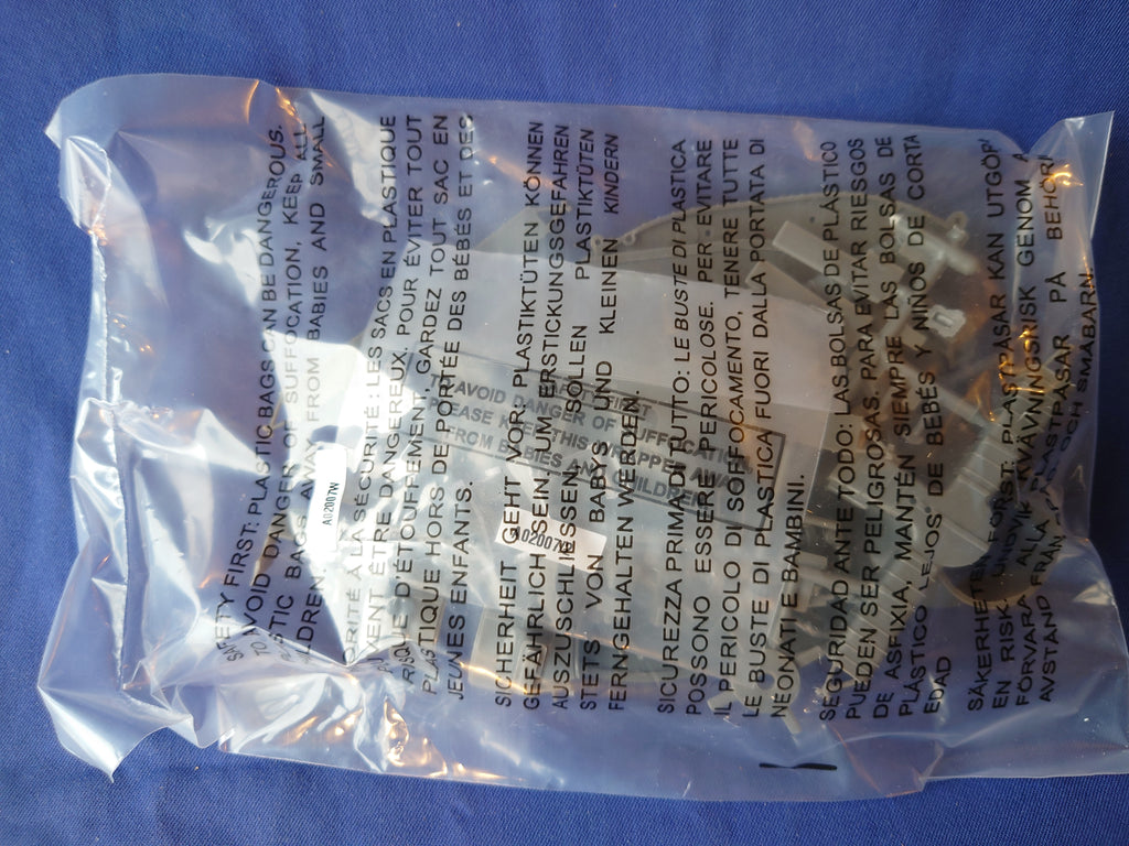 Airfix 1/72 SR-N1 Hovercraft Vintage Classics (A02007V)