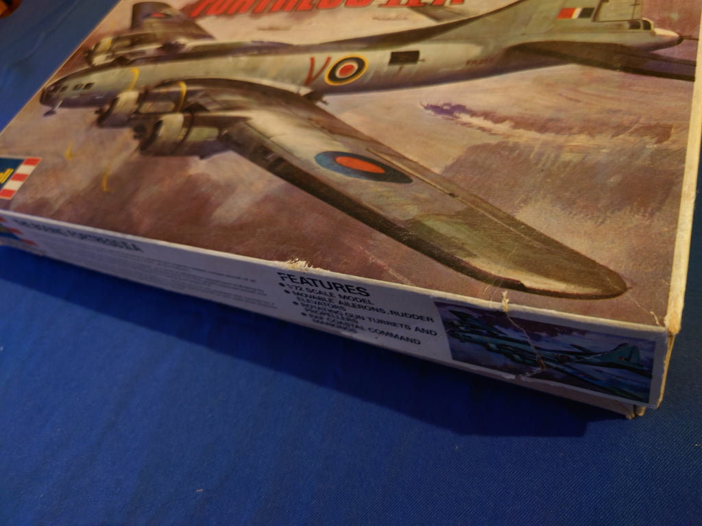 Revell 1/72 Boeing Fortress IIA (H-213)