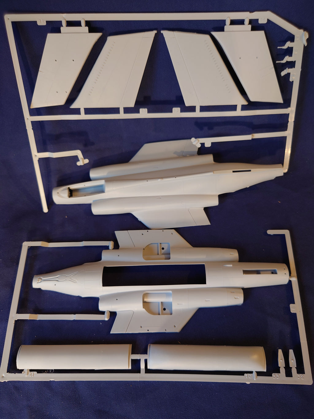 Airfix 1/72 Hawker Siddeley Buccaneer S2B/S2D/SMk50 (A04049)