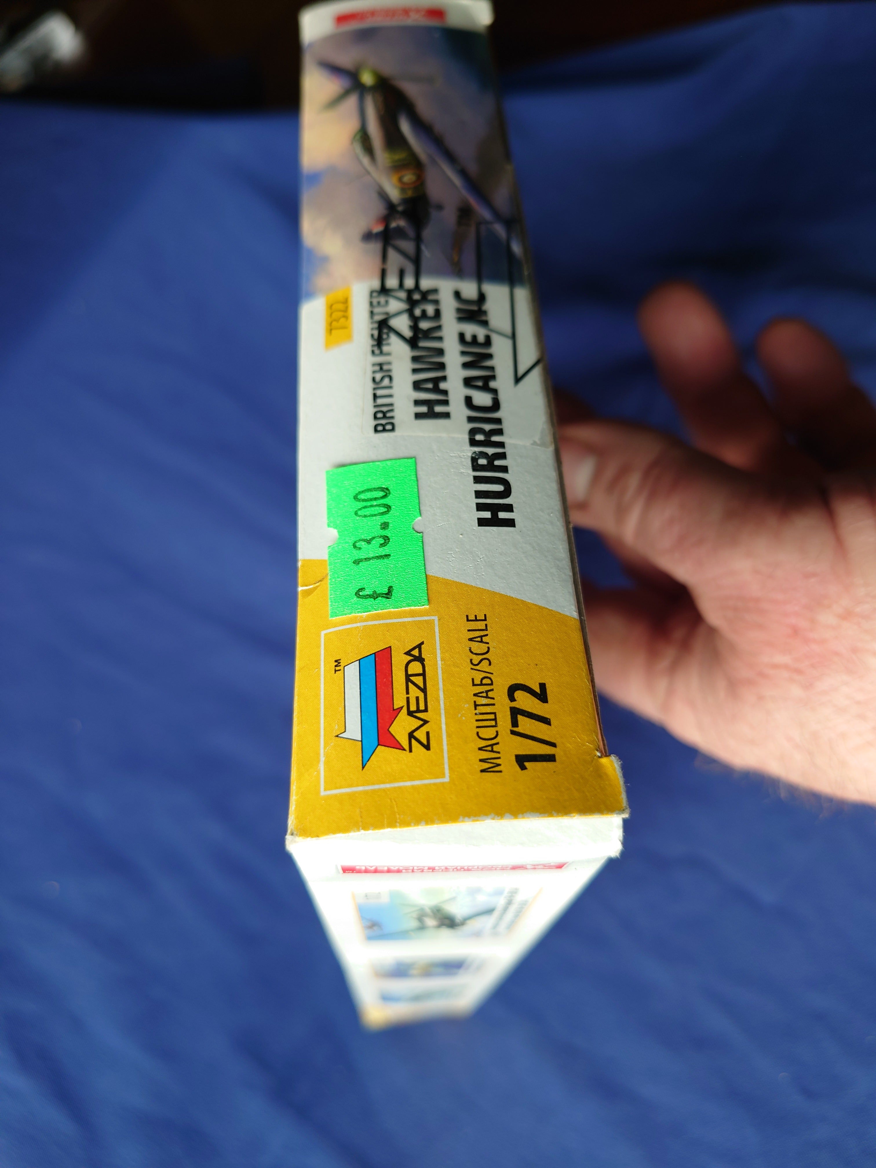 Zvezda 1/72 Hawker Hurricane IIc British Fighter (7322)