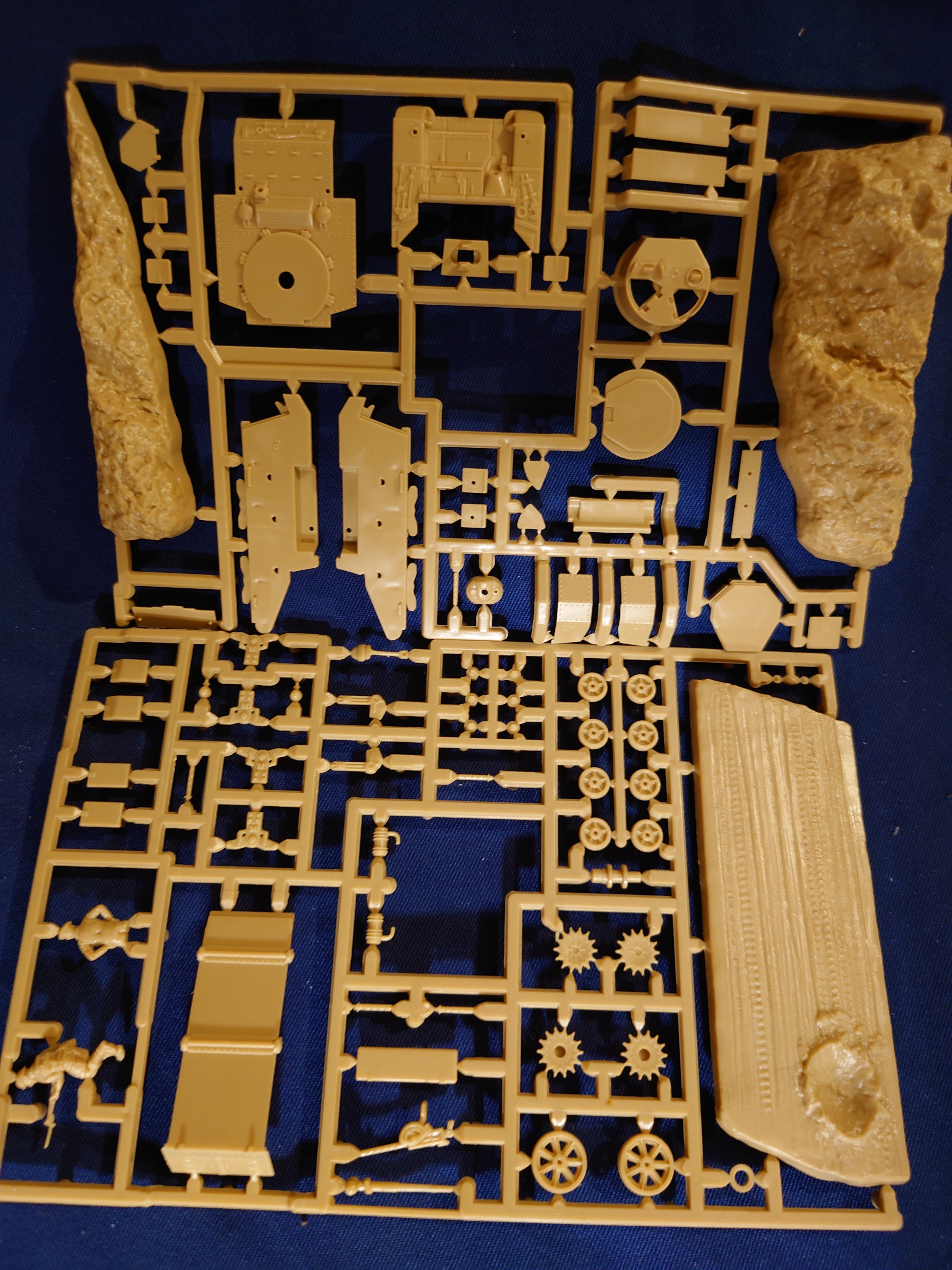Revell 1/72 Stuart Mk.I & Britische 8. Armee (1/76 Matchbox kit with 1/72 Revell figures) (03151)