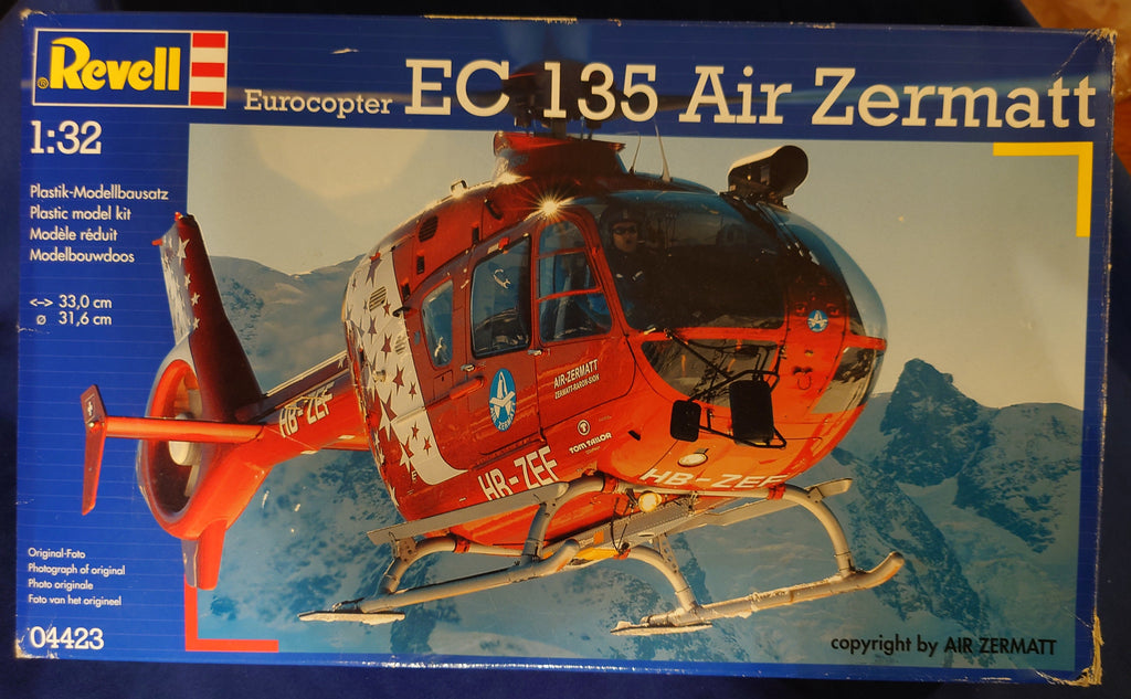 Revell 1/32 Eurocopter EC 135 Air Zermatt (04423)