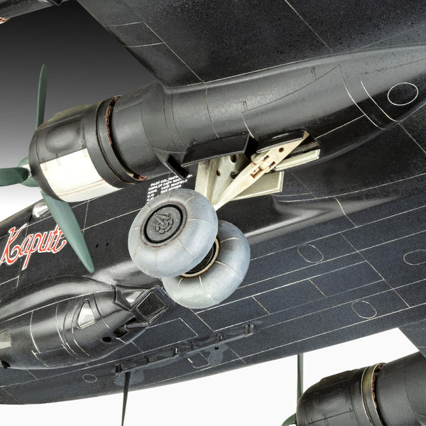 Revell 1/72 Junkers Ju290A-5/7 "Seeadler" (03754)